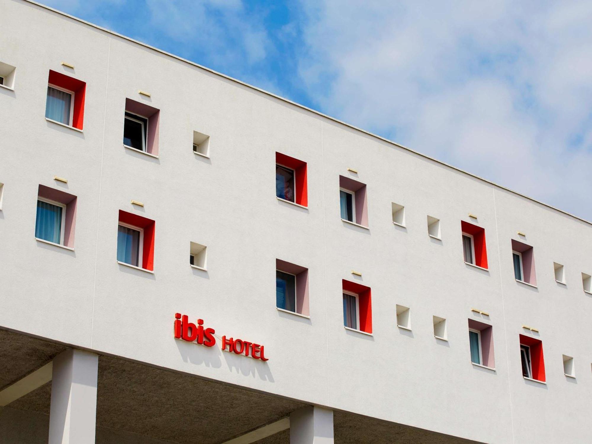 Ibis Lorient Centre Gare Hotell Exteriör bild